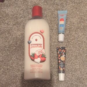 Bath & Body Works Strawberry Pound Cake Conditioner And 2 Lip Glosses